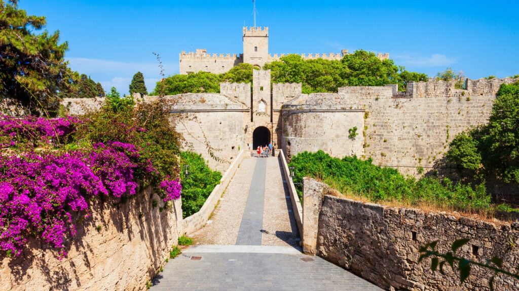 City Rhodes Rent a Car: Your Gateway to Rhodes's Enchanting Coasts and Hidden Gems